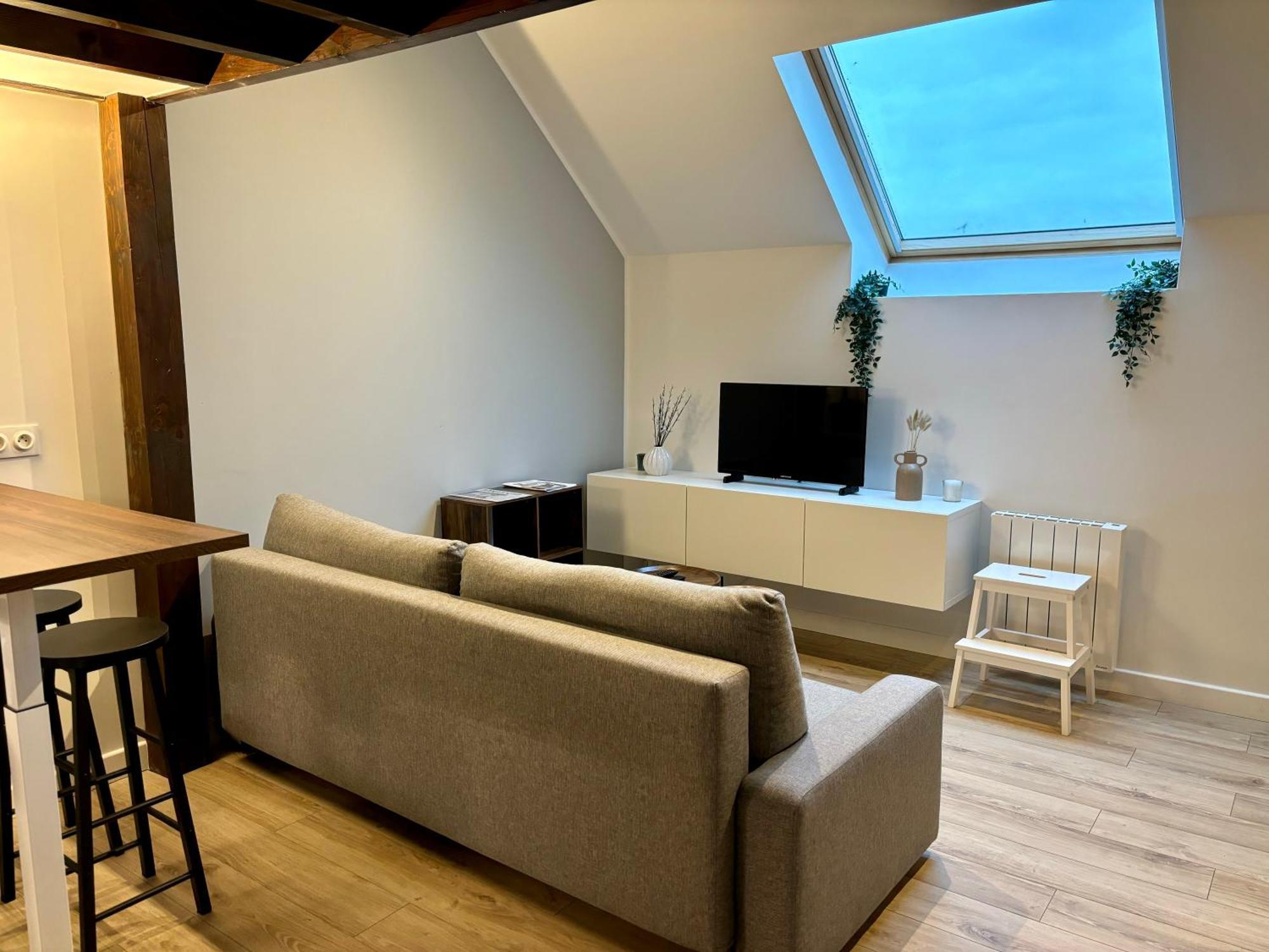 Le Petit Jardin, Proche Gare, Hyper Centre Apartment Cambrai Exterior foto